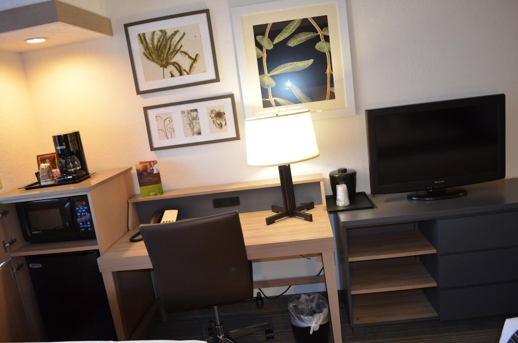 Country Inn & Suites By Radisson, Frederick, Md Eksteriør bilde
